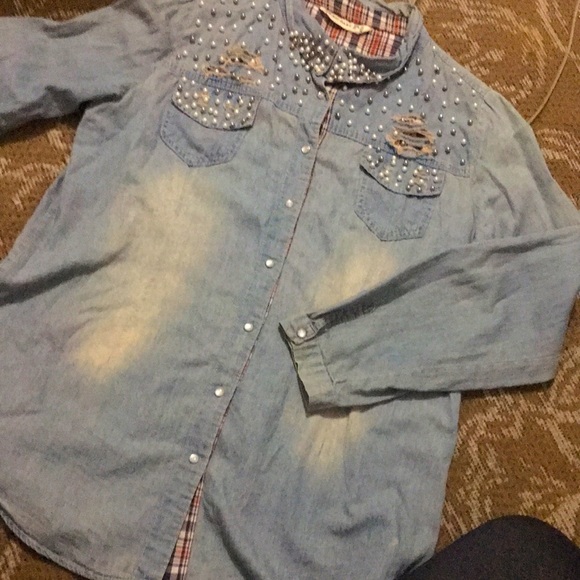 stylish brand new Jean button up women jacket - Picture 3 of 3